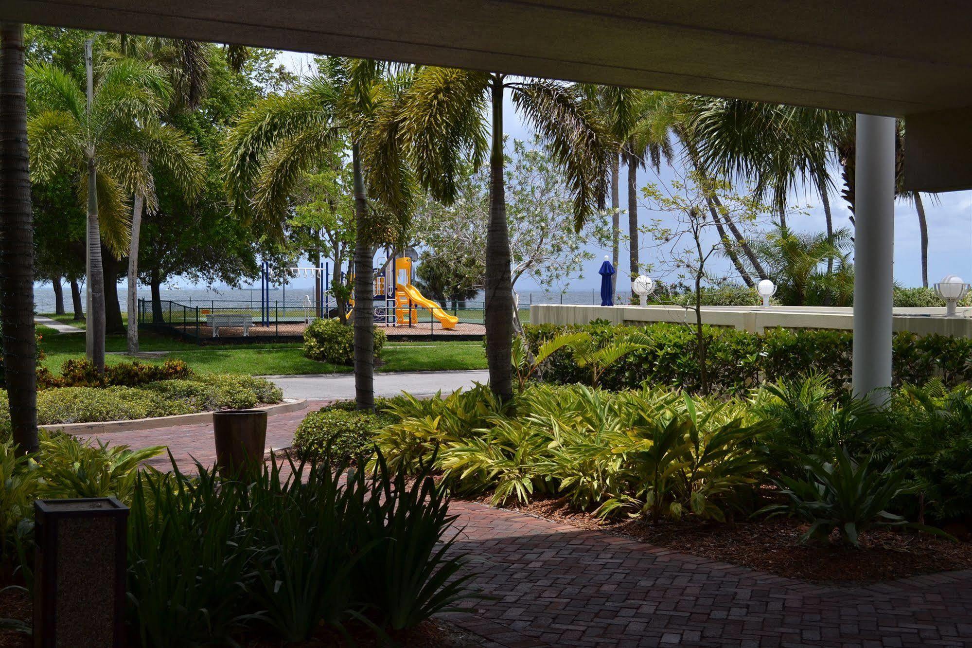 The Inn At Little Harbor Ruskin Exterior foto
