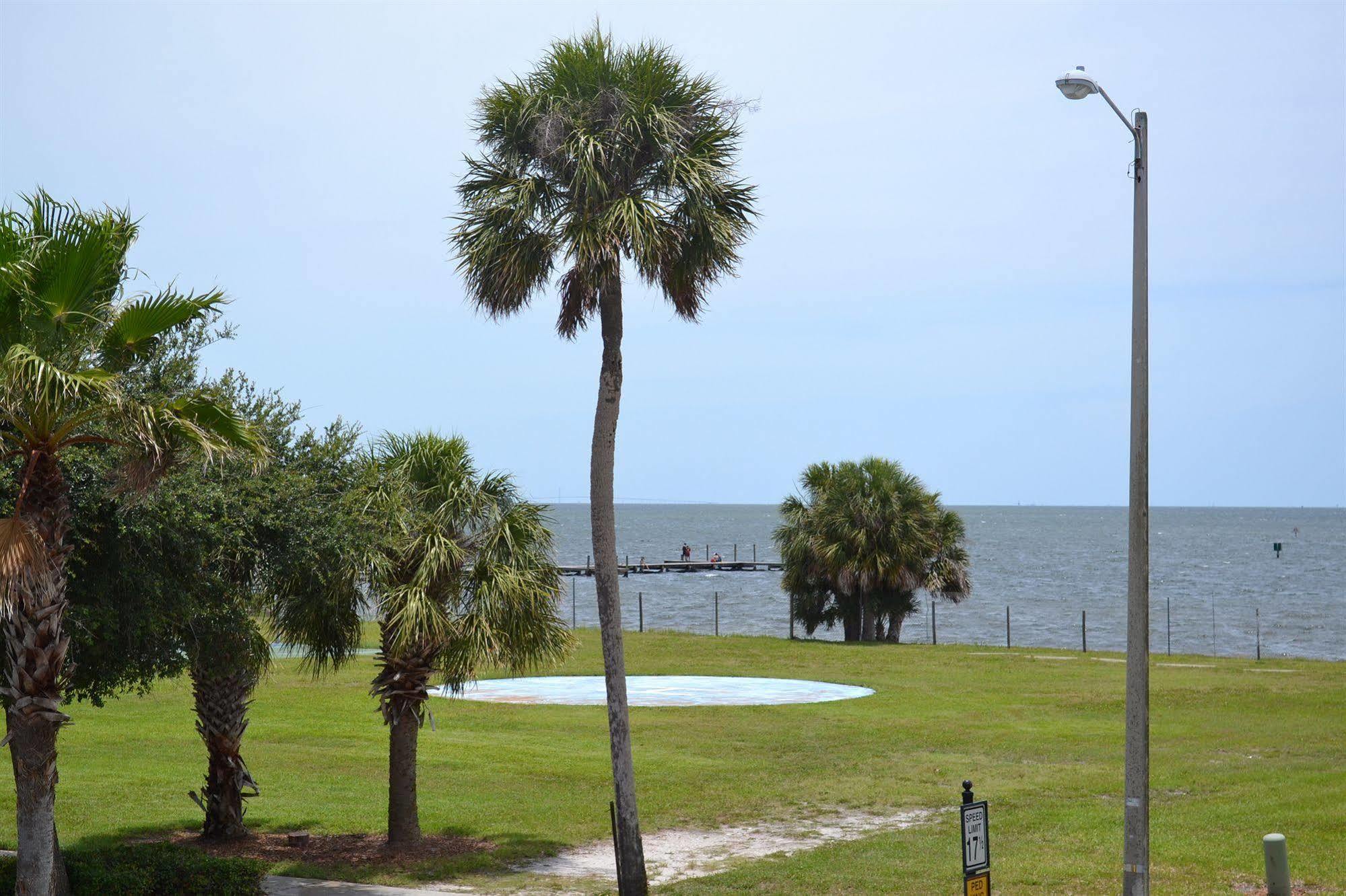 The Inn At Little Harbor Ruskin Exterior foto